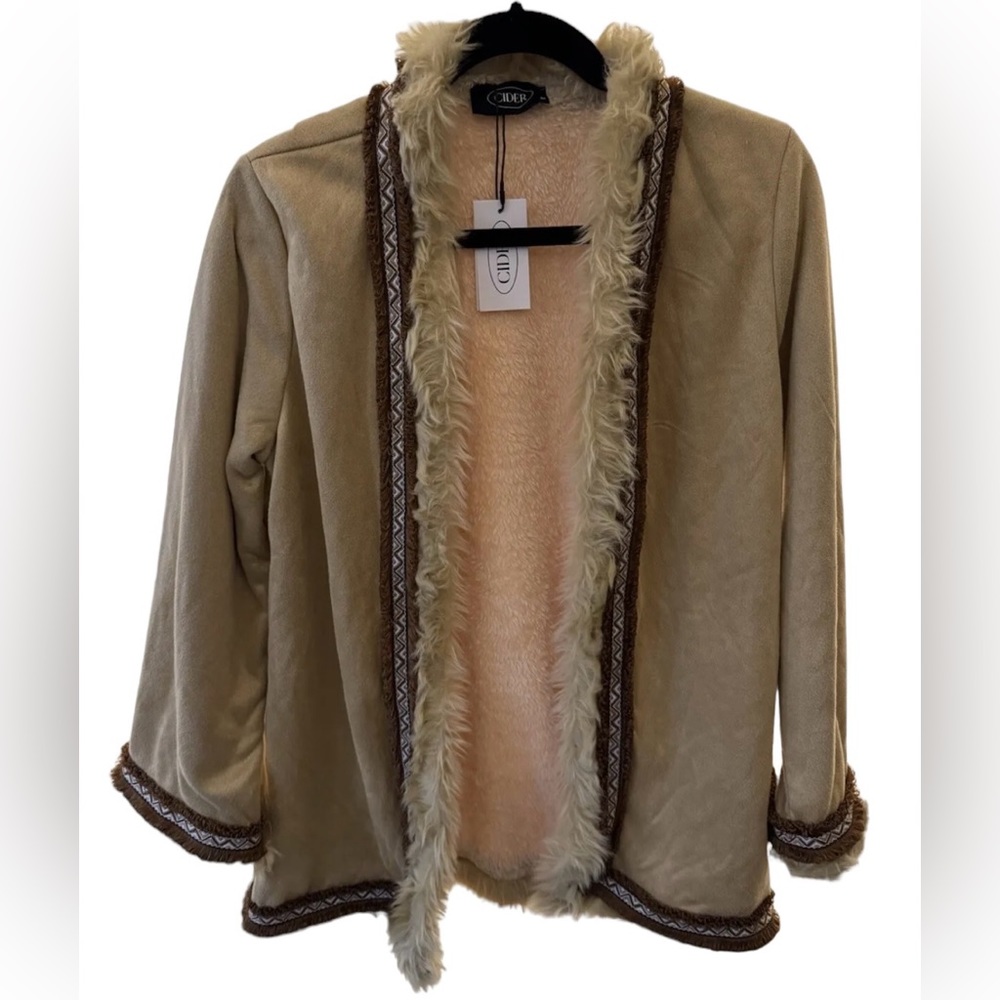 NWT Brown Cider‎ Womens Jacket Size Medium  With Fur